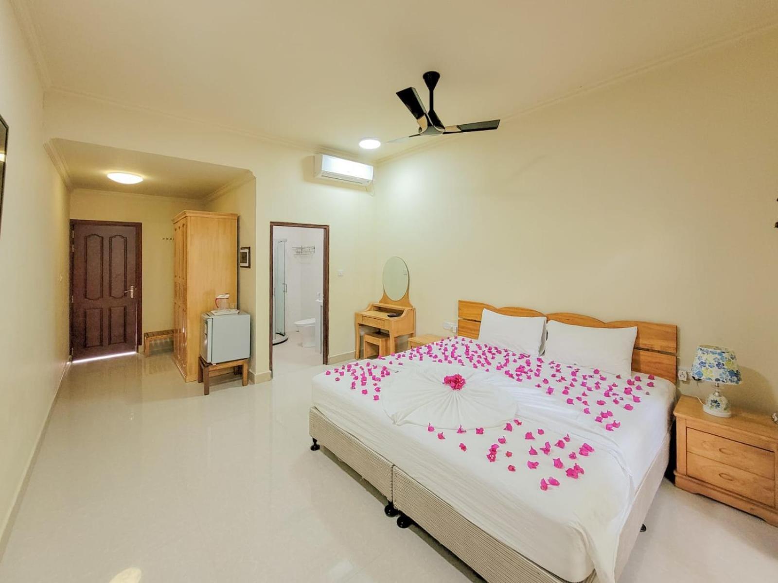 Sunrise Inn Thoddoo-Atoll Exterior foto